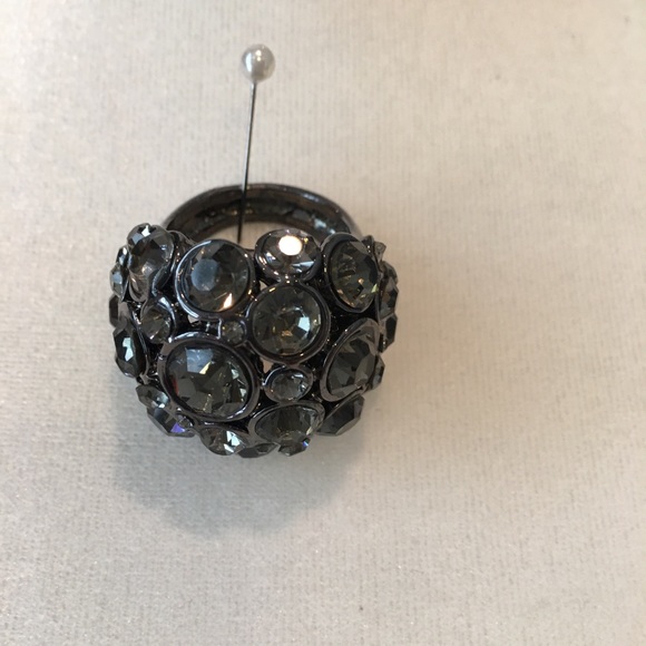 Gunmetal Gray Rhinestone Cluster Ring - Picture 3 of 7
